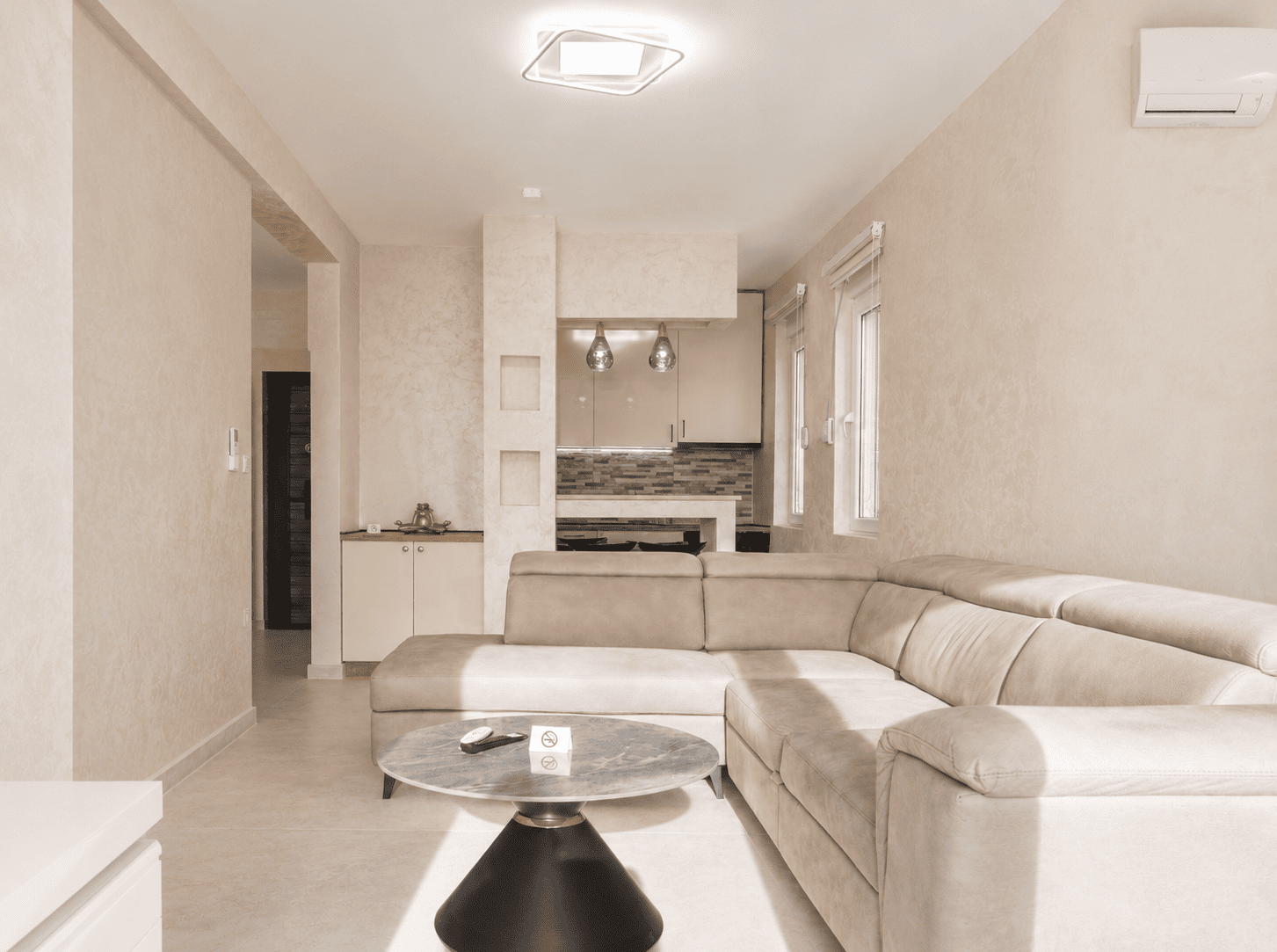 Signature Sea-View Suite — 6